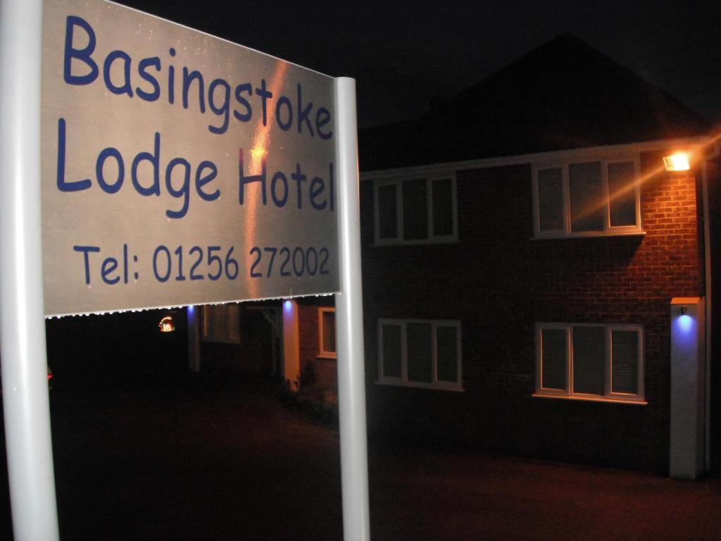 Basingstoke Lodge Buitenkant foto